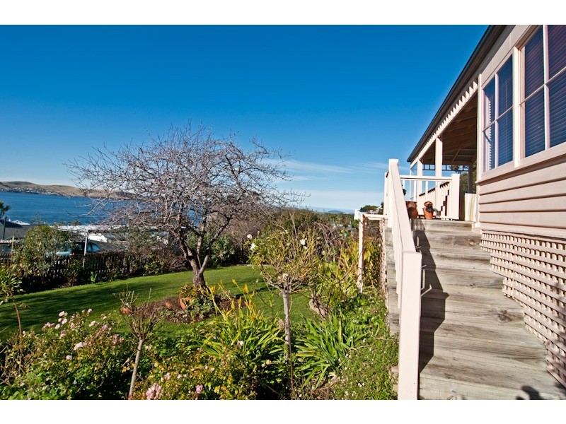 1 Folder Street, Sandy Bay TAS 7005
