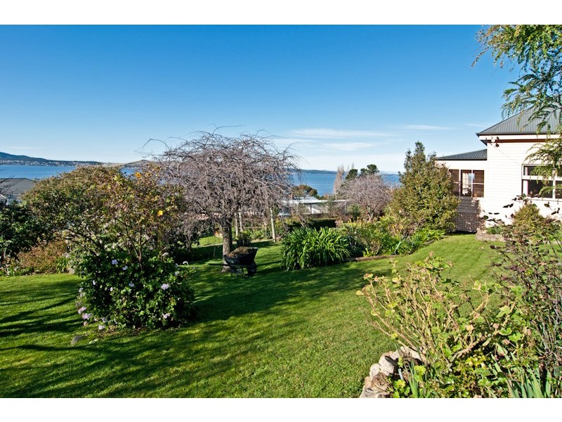 1 Folder Street, Sandy Bay TAS 7005