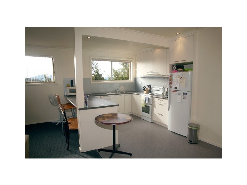 2/3 Shirley Boulevard, Lenah Valley TAS 7008