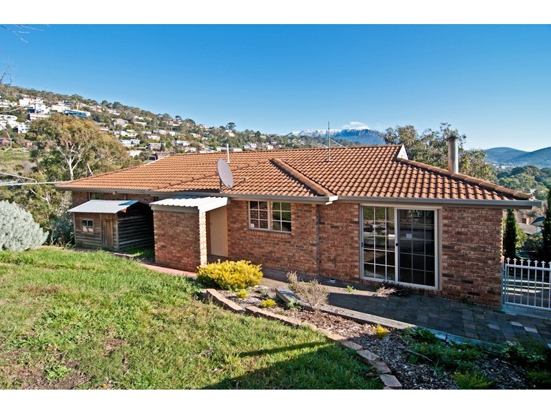 271a Churchill Avenue, Sandy Bay TAS 7005