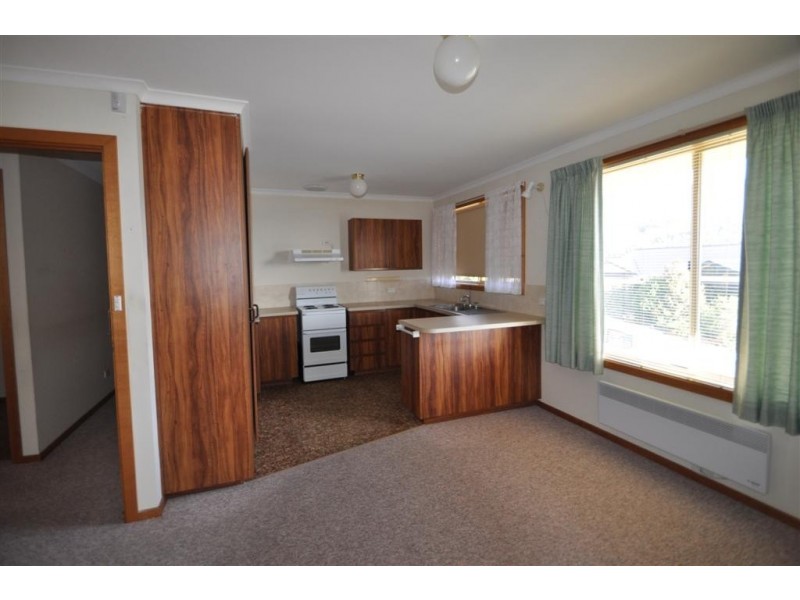 1-36 Cuthbertson Place, Lenah Valley TAS 7008