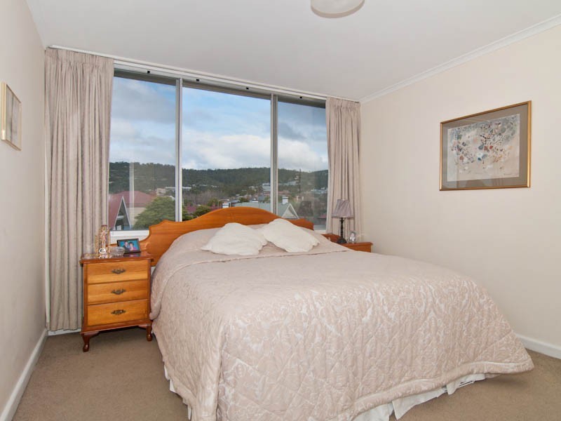 1/14 Ashfield Street, Sandy Bay TAS 7005