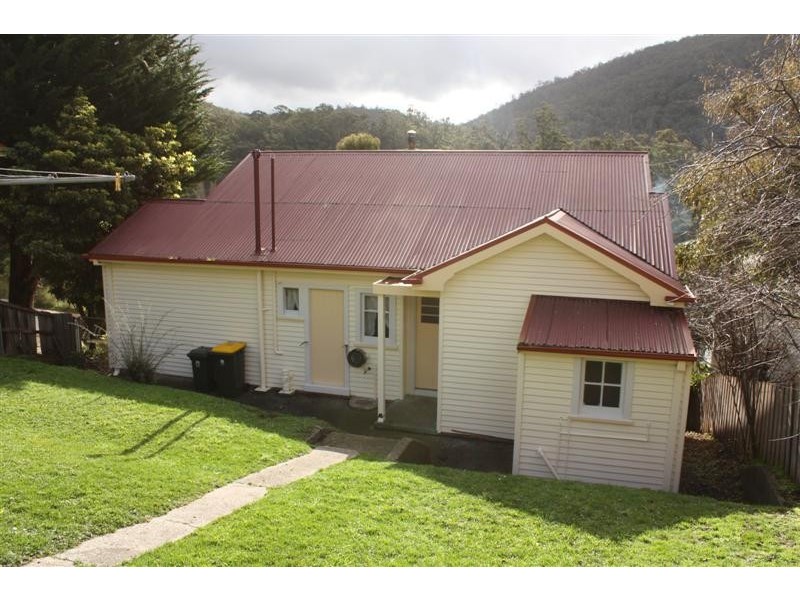 18  Hillborough Road, South Hobart TAS 7004