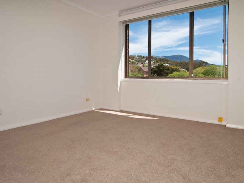 3/267 Churchill Avenue, Sandy Bay TAS 7005