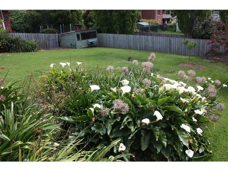 4a  Gregson Avenue, New Town TAS 7008