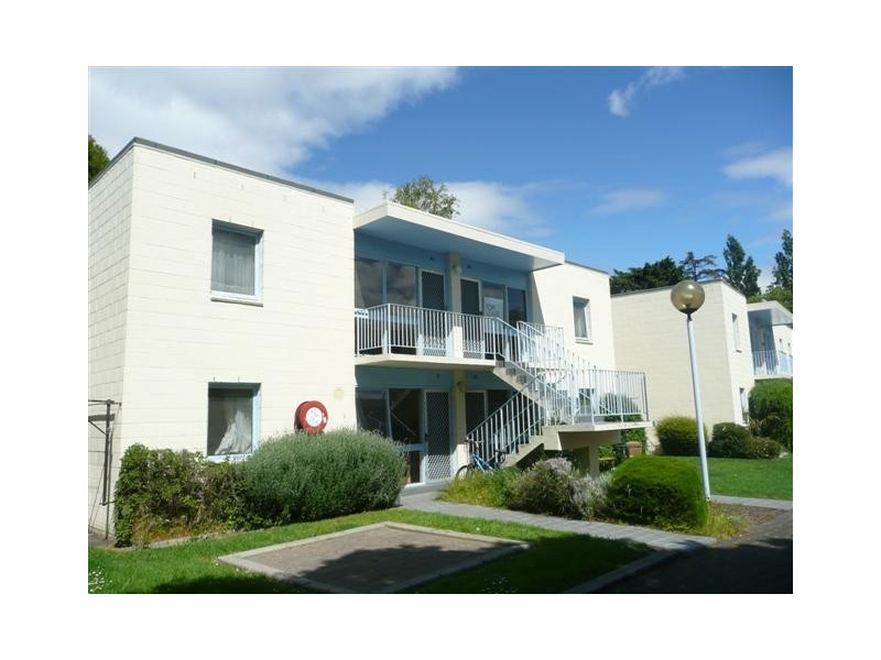 11/5 Beach Road, Sandy Bay TAS 7005