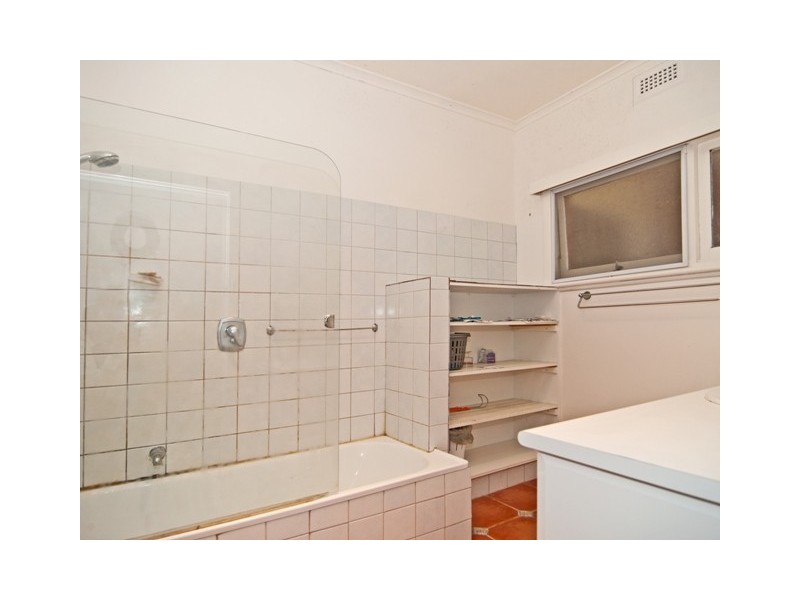 1 Woolton Place, Sandy Bay TAS 7005