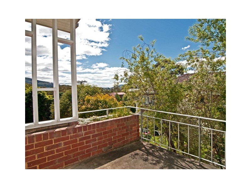 1 Woolton Place, Sandy Bay TAS 7005