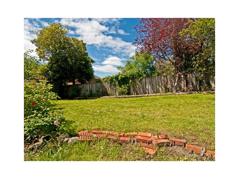 1 Woolton Place, Sandy Bay TAS 7005
