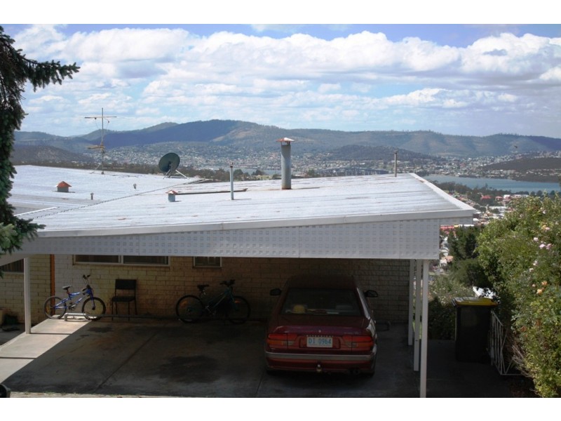 7 Kirval Court, West Hobart TAS 7000