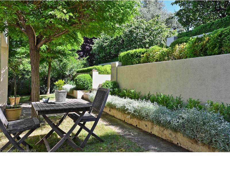 24 Willowdene Avenue, Sandy Bay TAS 7005