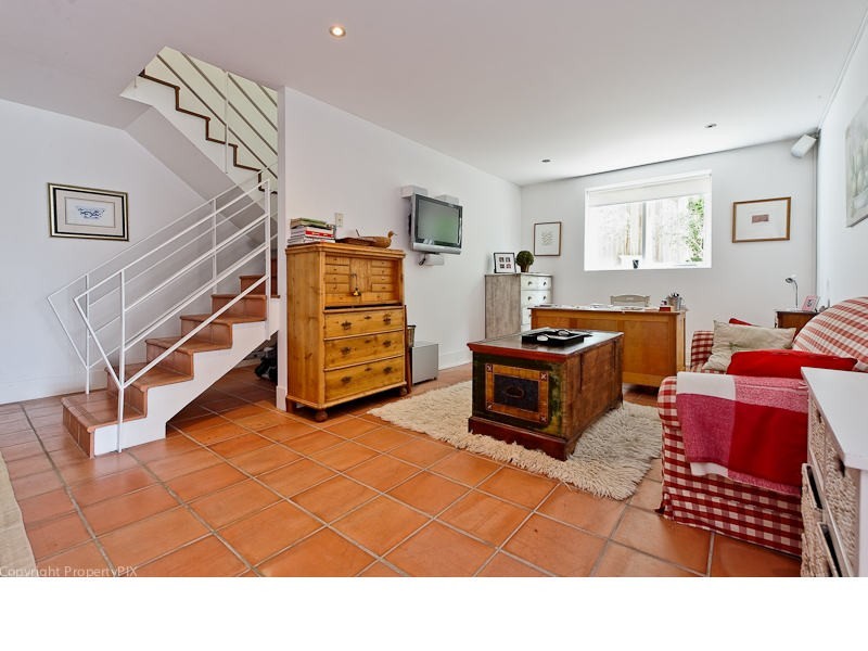 24 Willowdene Avenue, Sandy Bay TAS 7005