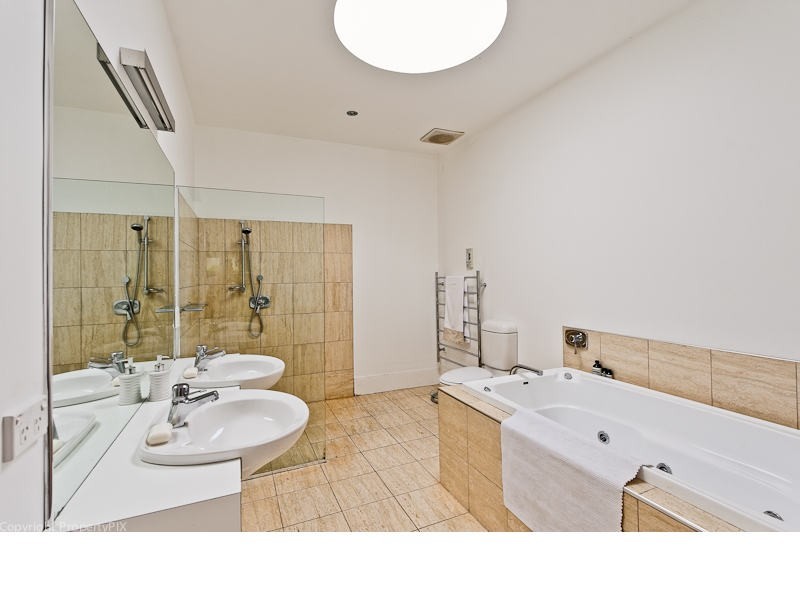 24 Willowdene Avenue, Sandy Bay TAS 7005