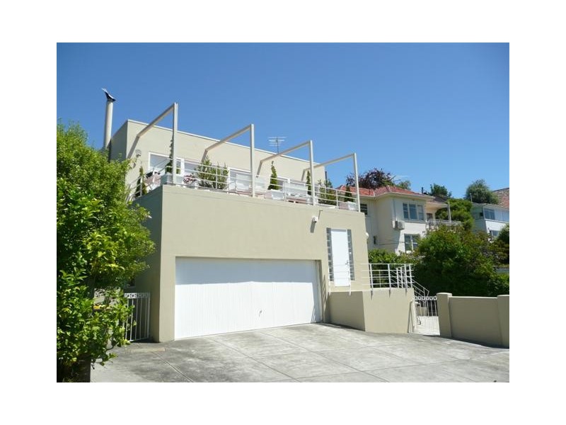 24 Willowdene Avenue, Sandy Bay TAS 7005