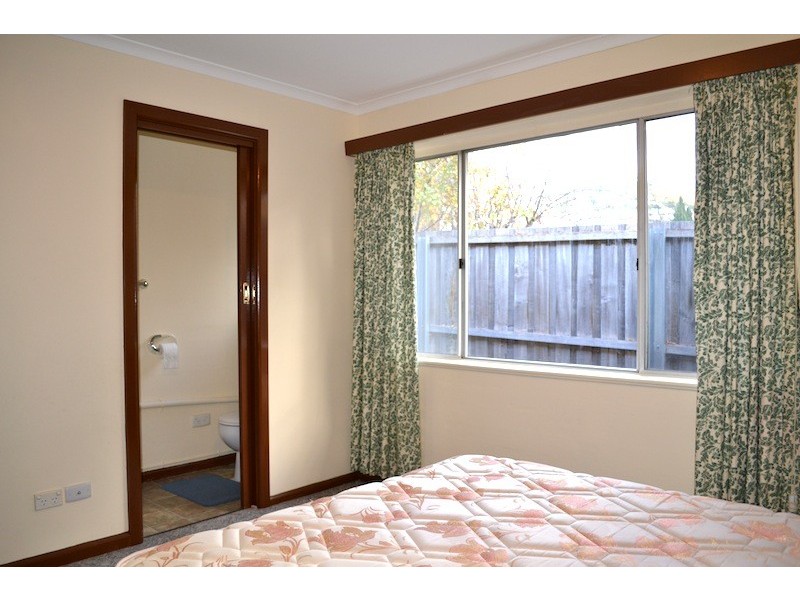 84 Regent Street, Sandy Bay TAS 7005