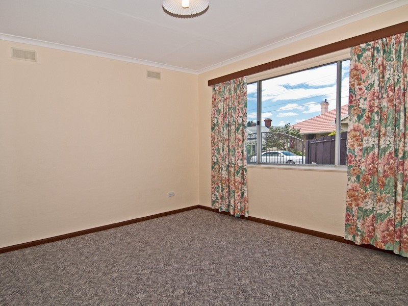 84 Regent Street, Sandy Bay TAS 7005