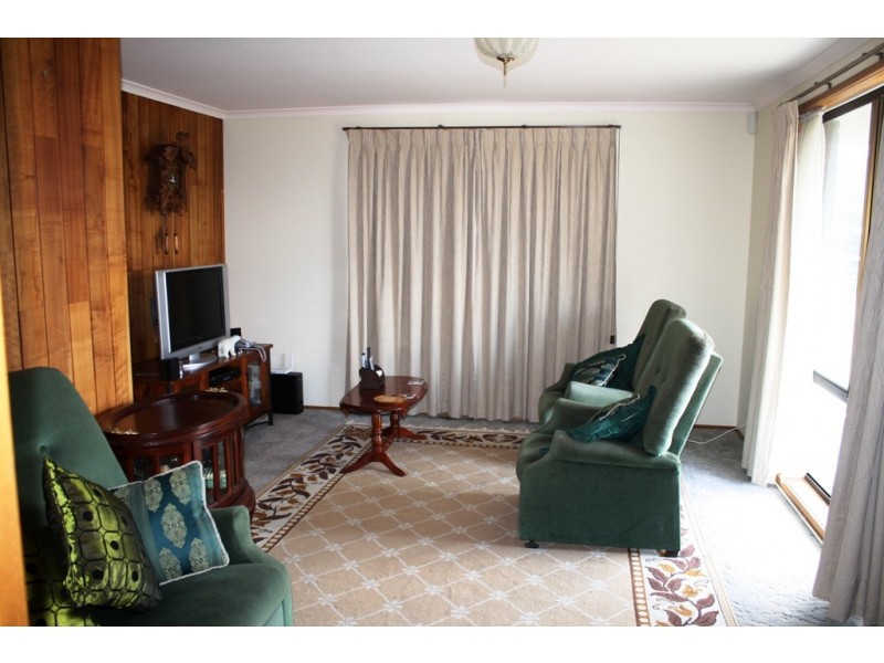 15 Lighton Way, Lenah Valley TAS 7008