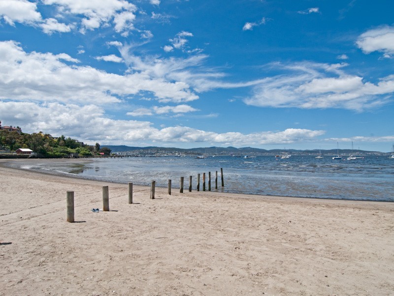 8/8 Margaret Street, Sandy Bay TAS 7005