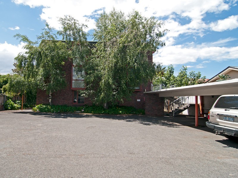 8/8 Margaret Street, Sandy Bay TAS 7005