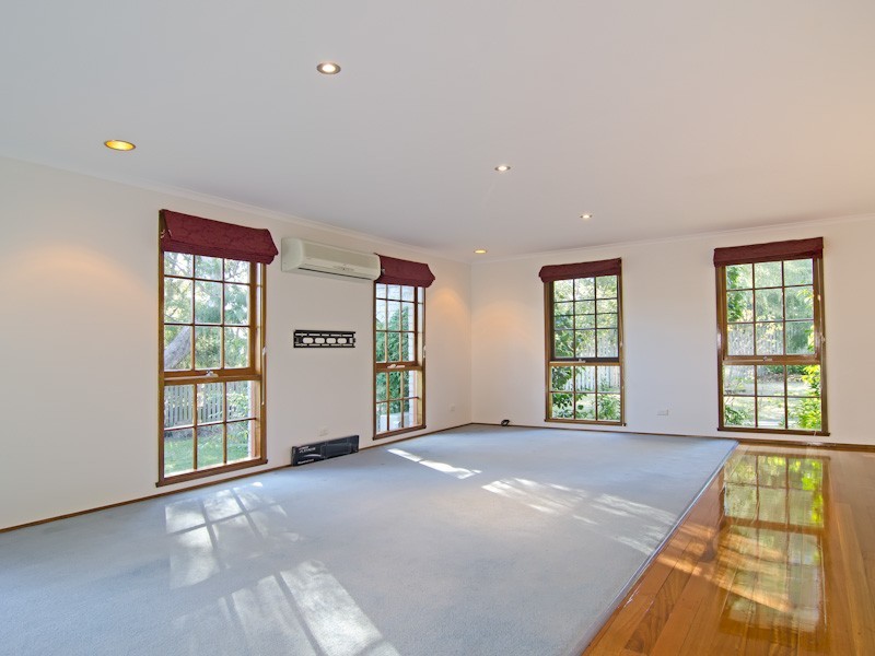 38 Rialannah Road, Mount Nelson TAS 7007