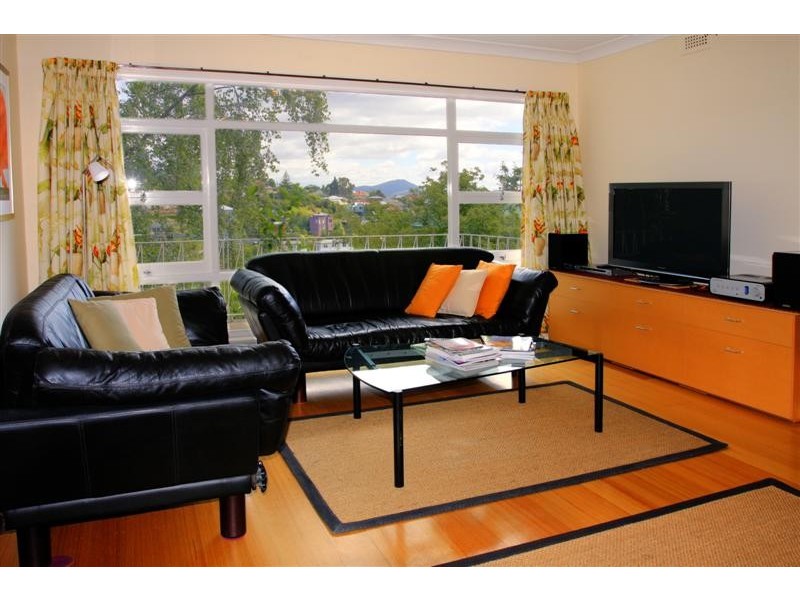 12 Hillside Crescent, West Hobart TAS 7000