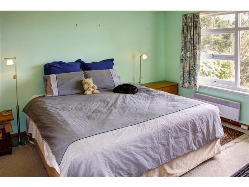 12 Hillside Crescent, West Hobart TAS 7000