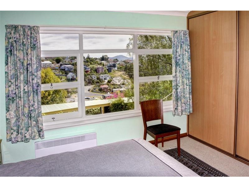 12 Hillside Crescent, West Hobart TAS 7000
