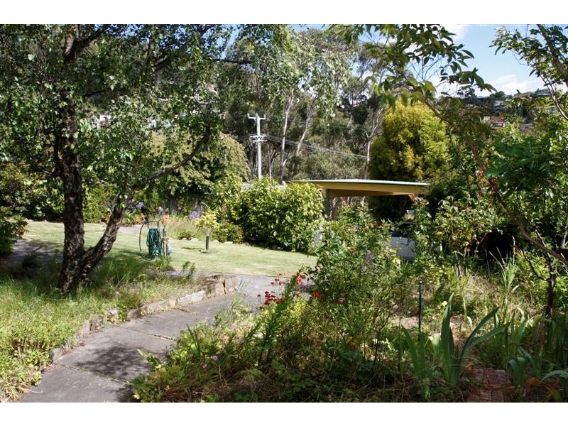 12 Hillside Crescent, West Hobart TAS 7000