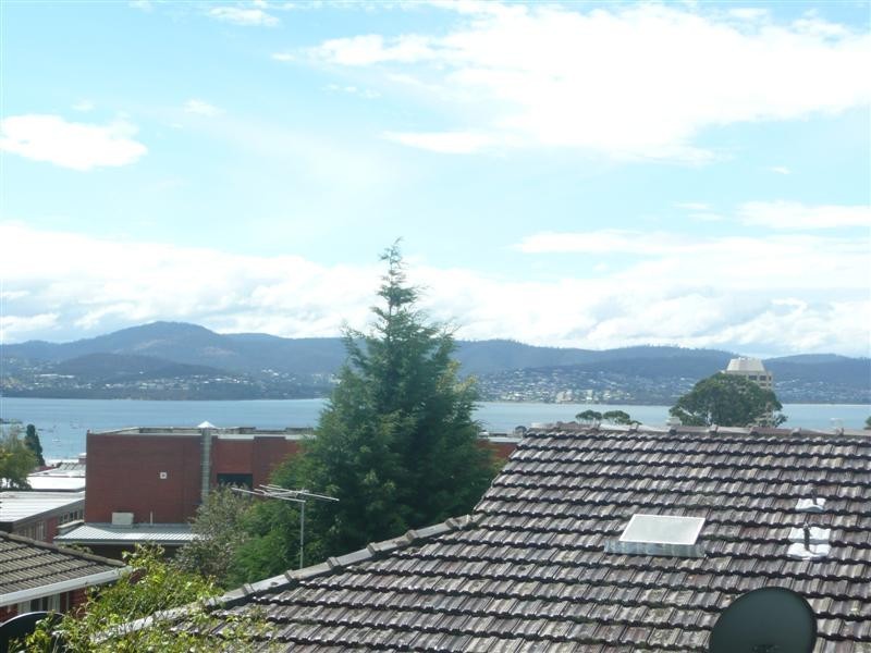 3/188 Churchill Avenue, Sandy Bay TAS 7005