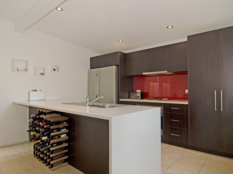 16 Strahan Street, North Hobart TAS 7000