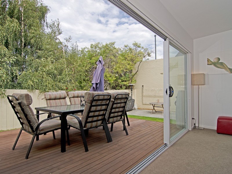 16 Strahan Street, North Hobart TAS 7000