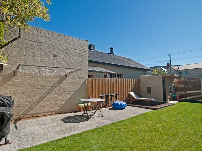 16 Strahan Street, North Hobart TAS 7000