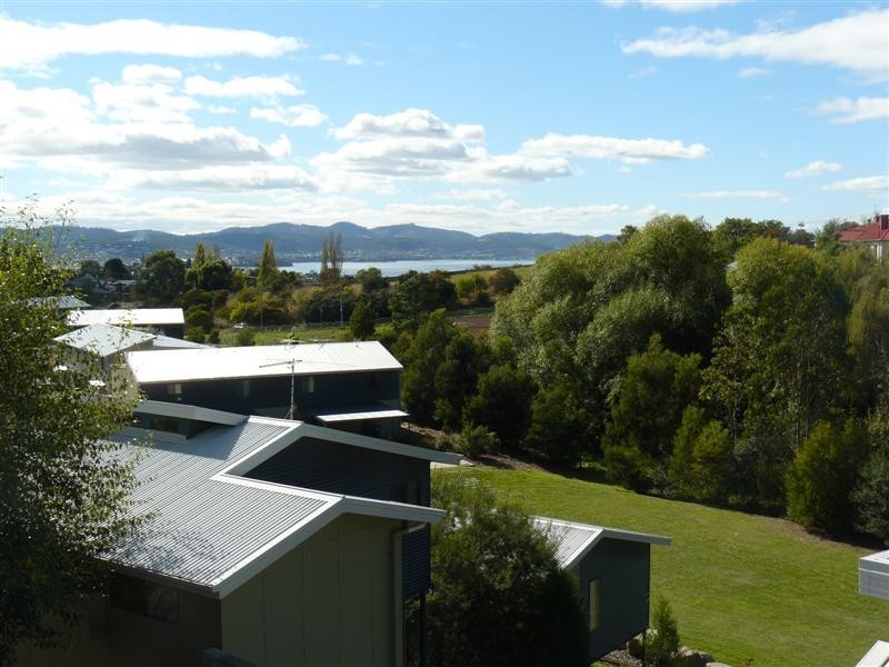 30/10 Waterworks Road, Dynnyrne TAS 7005