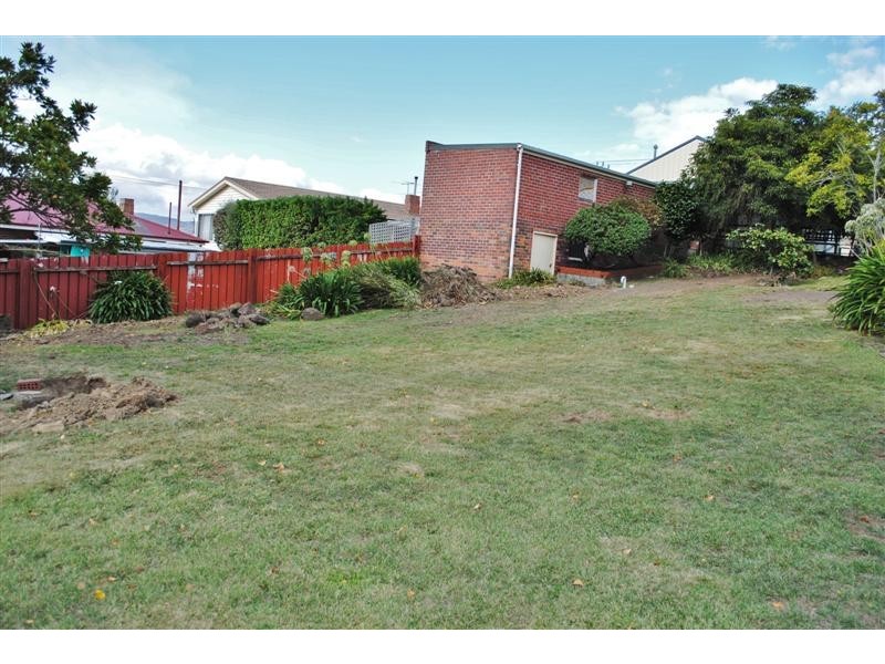 4 Gregson Avenue, New Town TAS 7008