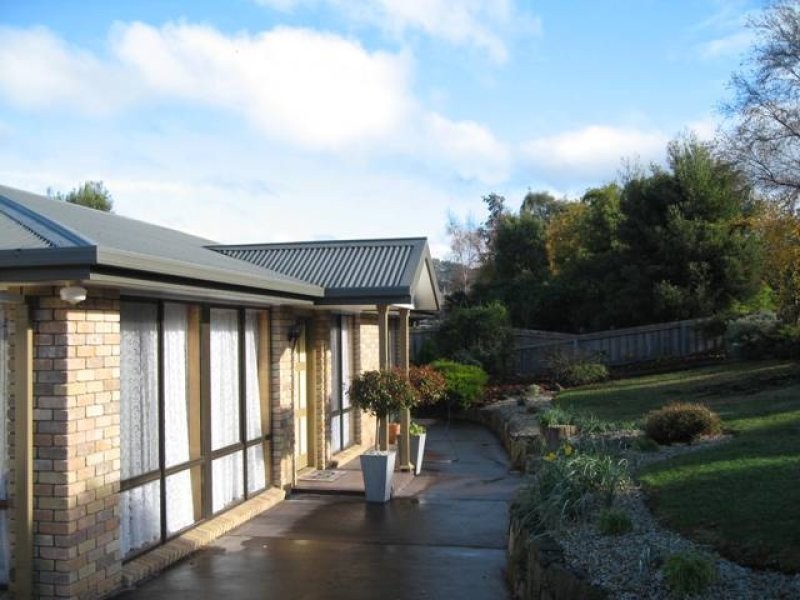 17 Nolan Crescent, Kingston TAS 7050