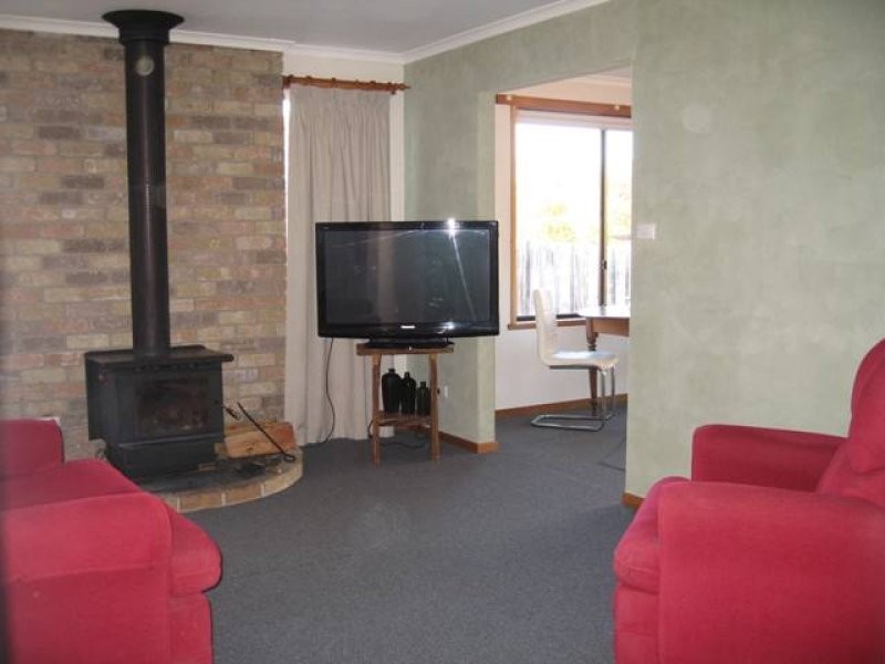 17 Nolan Crescent, Kingston TAS 7050