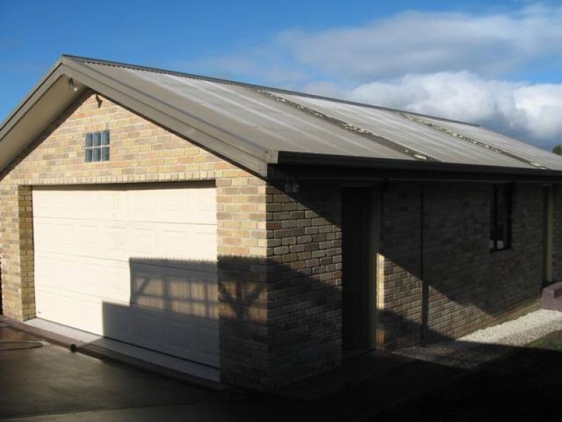 17 Nolan Crescent, Kingston TAS 7050