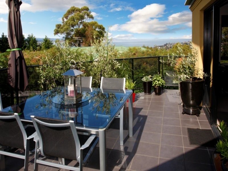 3/12 Cider Gum Drive, Blackmans Bay TAS 7052