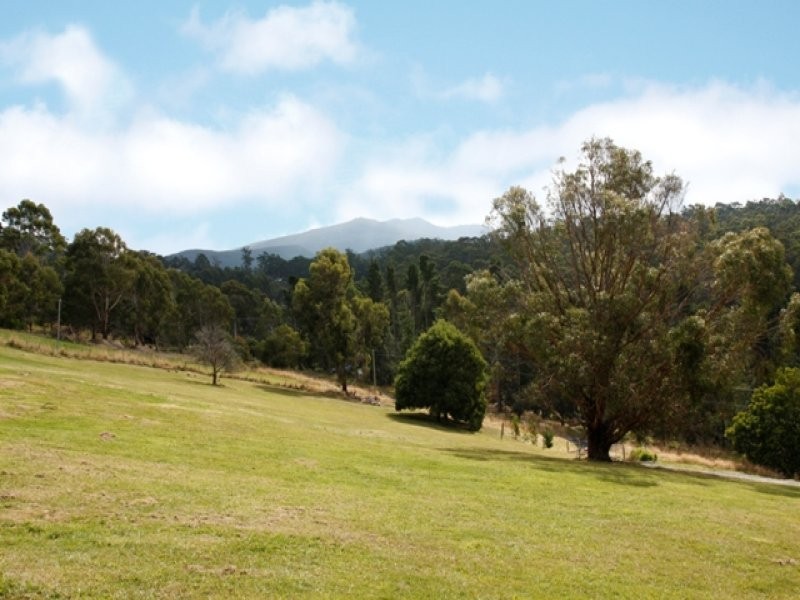 87 Cades Drive, Kingston TAS 7050