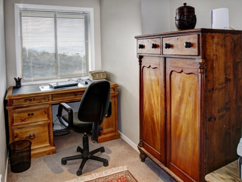 87 Cades Drive, Kingston TAS 7050