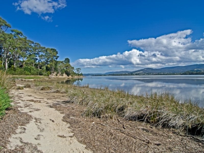 111 Howden Road, Howden TAS 7054