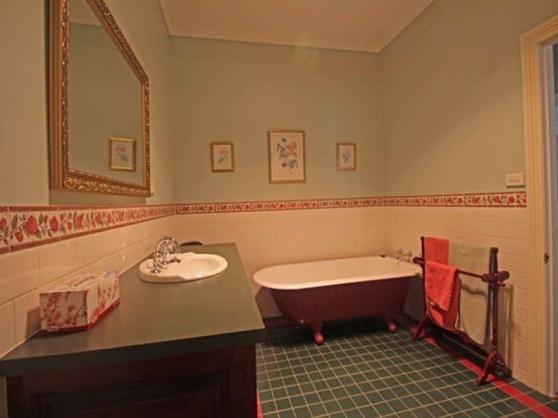 6 Windsor Street, Kingston Beach TAS 7050