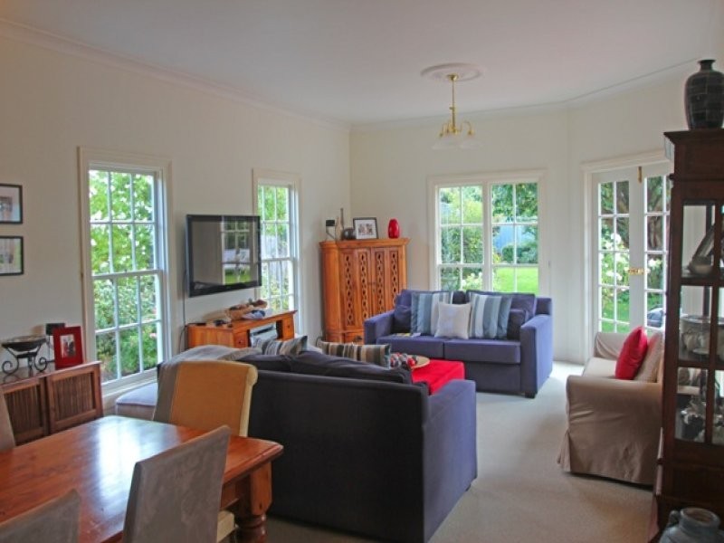 6 Windsor Street, Kingston Beach TAS 7050