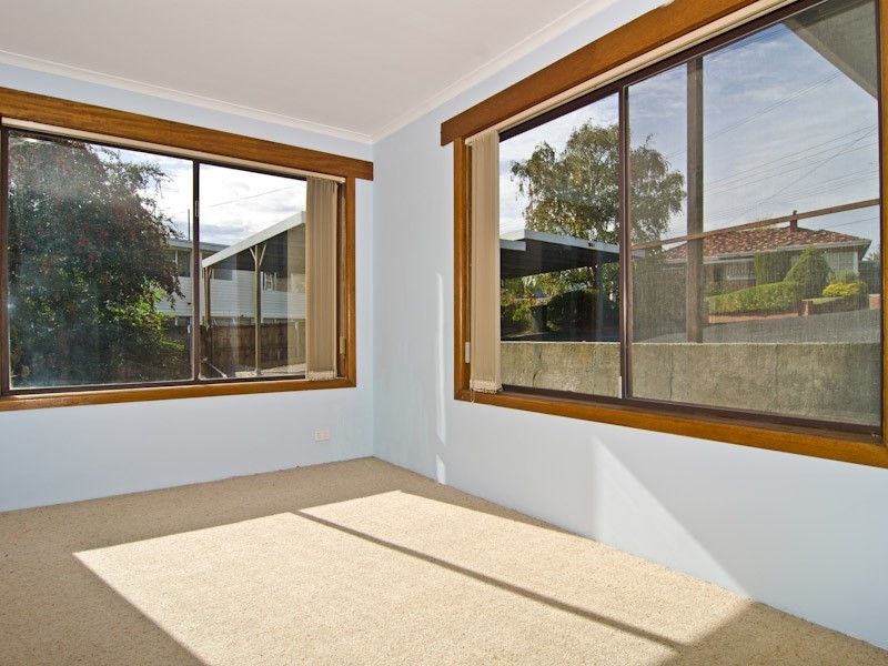 2/66 Bay Road, New Town TAS 7008