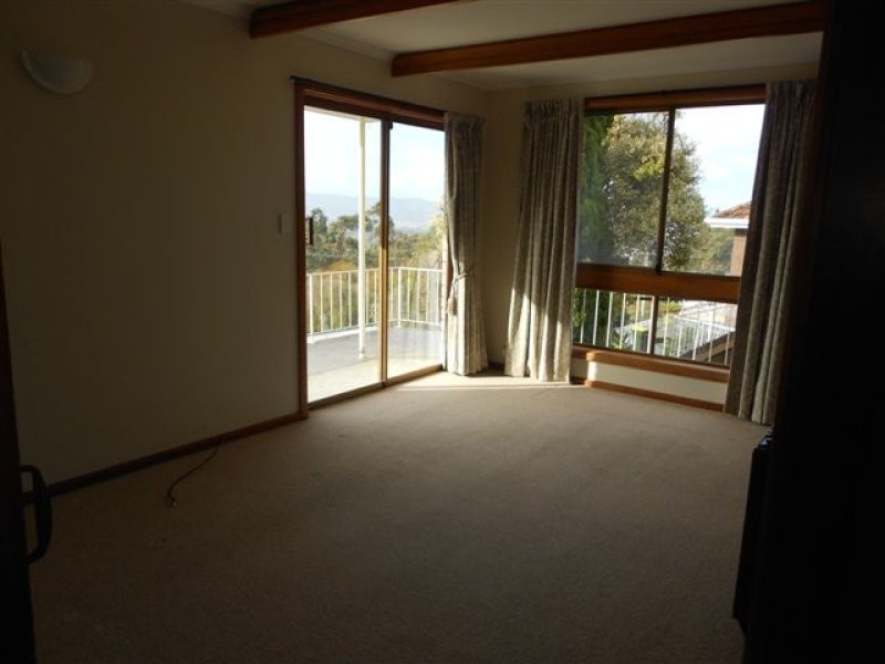 27 Clift Street, Mount Stuart TAS 7000