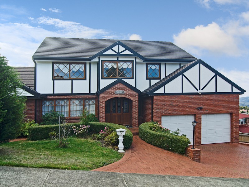 30 Firth Road, Lenah Valley TAS 7008