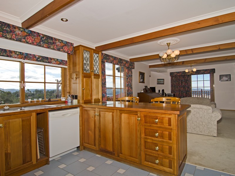 30 Firth Road, Lenah Valley TAS 7008