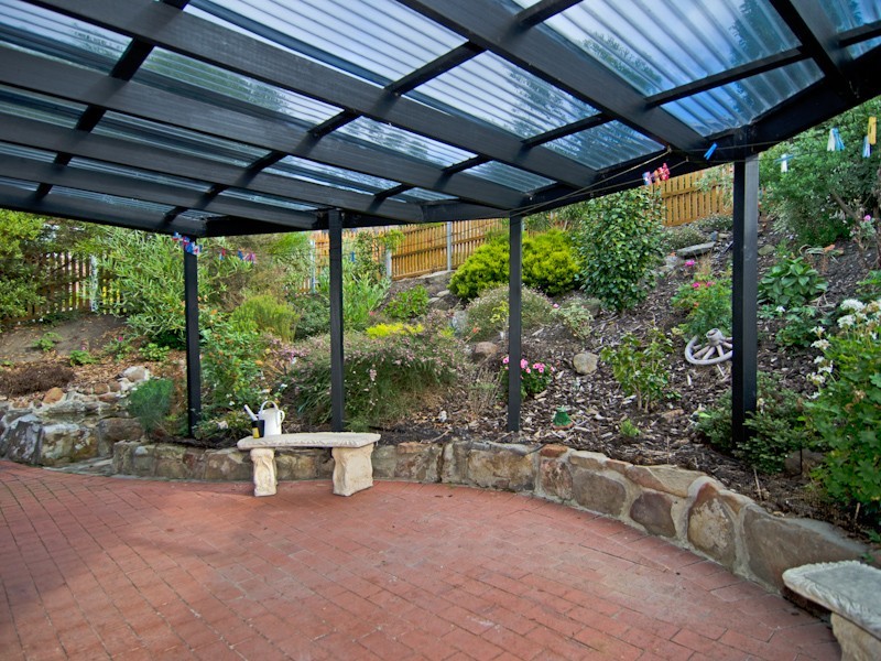 30 Firth Road, Lenah Valley TAS 7008