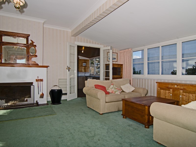 8 Dresden Street, Sandy Bay TAS 7005