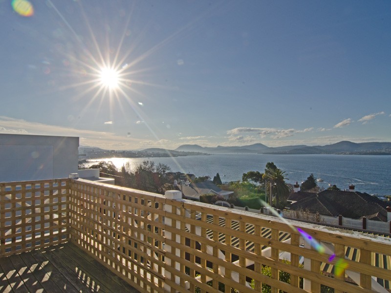 8 Dresden Street, Sandy Bay TAS 7005